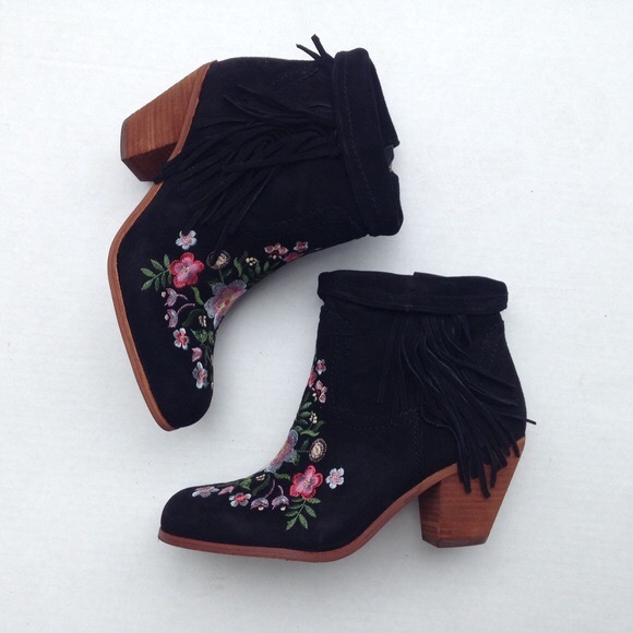 sam edelman embroidered booties
